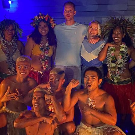 Only You Motu Bora Bora Luaran gambar