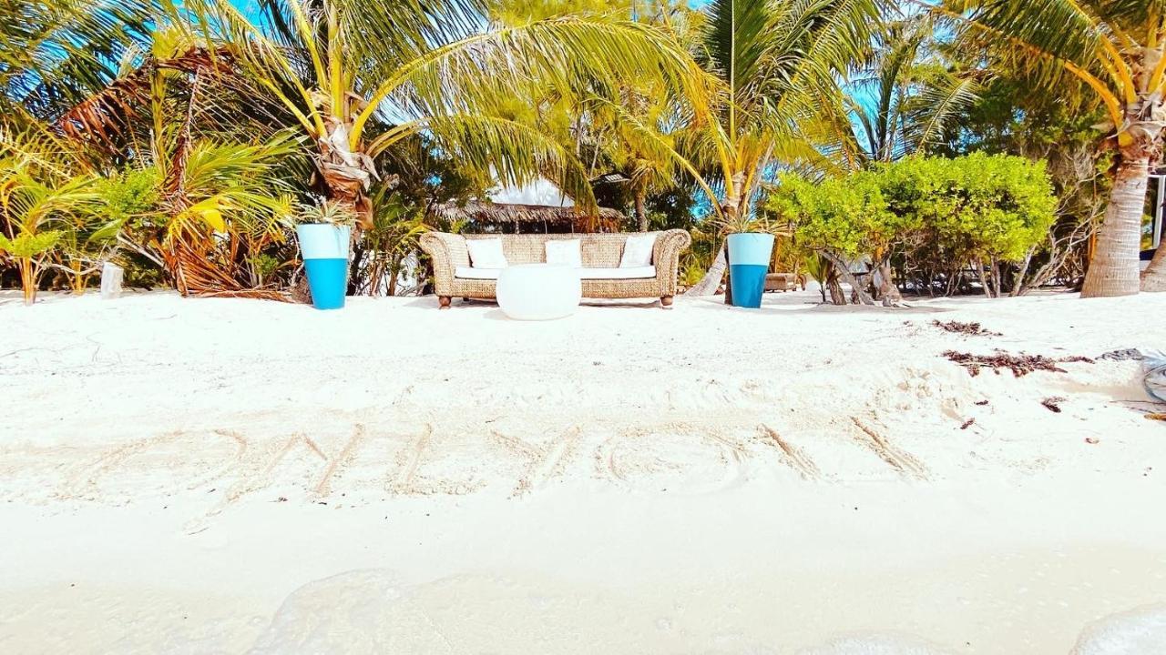 Only You Motu Bora Bora Luaran gambar