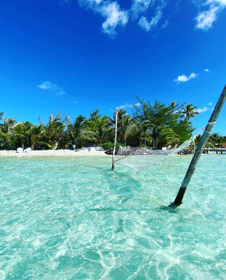 Only You Motu Bora Bora Luaran gambar